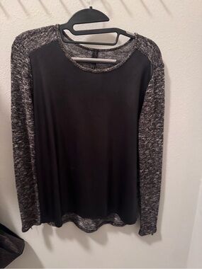 Guess Pleather Front Knot top Y2K style